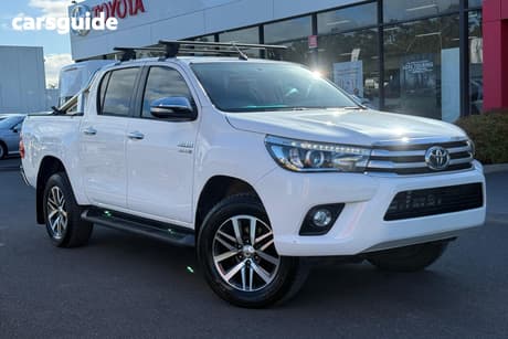 White 2016 Toyota Hilux Dual Cab Utility Sr5 (4X4)