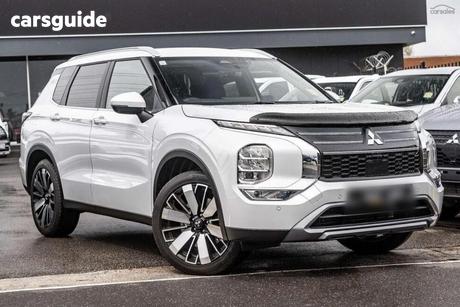 White 2025 Mitsubishi Outlander SUV ASPIRE