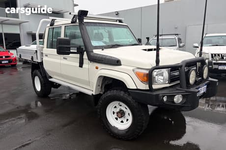 White 2021 Toyota Landcruiser Double Cab Chassis Gxl