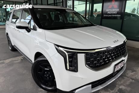 White 2024 Kia Carnival Wagon S