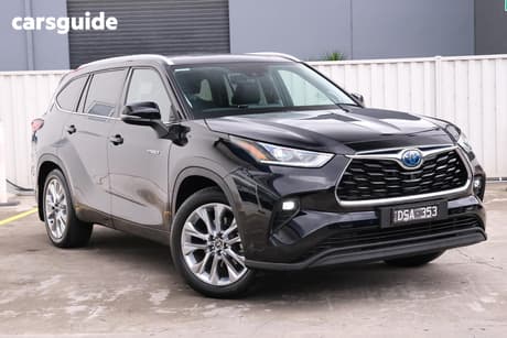 Black 2022 Toyota Kluger Wagon Grande Hybrid Awd