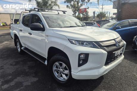 White 2020 Mitsubishi Triton Double Cab Pick Up Glx+ (4X4)