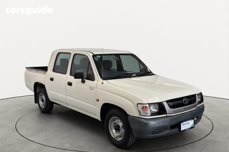 White 2003 Toyota Hilux Dual Cab Pick-up