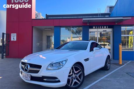 White 2015 Mercedes-Benz SLK200 Convertible 200