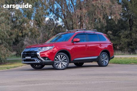 Red 2021 Mitsubishi Outlander Wagon Ls 7 Seat (2Wd)