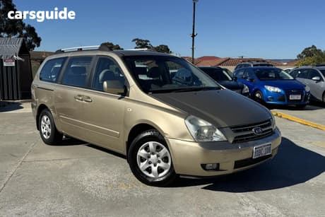 Gold 2007 Kia Grand Carnival Wagon (Ex)