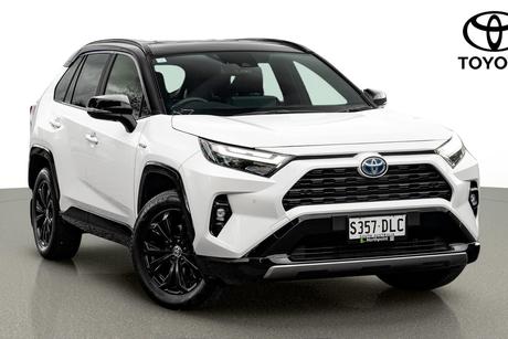 White 2024 Toyota RAV4 Wagon Xse (2Wd) Hybrid Premium Paint