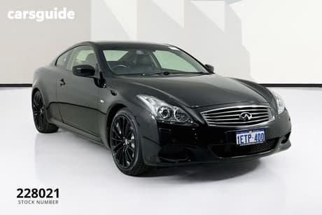 Black 2015 Infiniti Q60 Coupe 3.7 Gt Premium