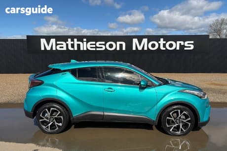 Green 2017 Toyota C-HR Wagon Koba (2Wd)