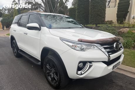 White 2020 Toyota Fortuner Wagon Gxl