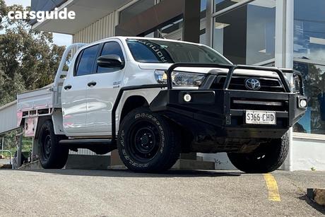 White 2020 Toyota Hilux Double Cab Chassis Sr (4X4)