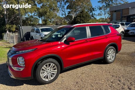 Red 2024 Mitsubishi Outlander Wagon Ls 7 Seat (2Wd)