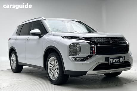 White 2024 Mitsubishi Outlander Wagon Ls 7 Seat (2Wd)