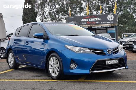 Blue 2013 Toyota Corolla Hatchback Ascent Sport