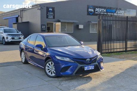 Blue 2018 Toyota Camry Sedan Ascent Sport (Hybrid)