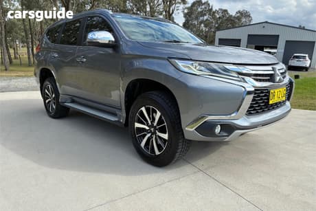 Silver 2017 Mitsubishi Pajero Sport Wagon Gls (4X4) 7 Seat