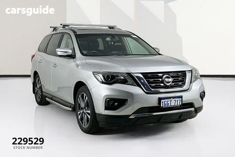 Silver 2017 Nissan Pathfinder Wagon Ti (4X4)