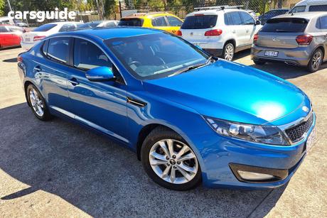 Blue 2013 Kia Optima Sedan Platinum