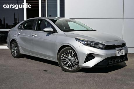 Silver 2022 Kia Cerato Sedan Sport