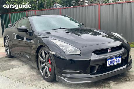Black 2008 Nissan GT-R Coupe R35
