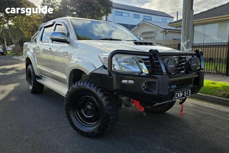 Silver 2014 Toyota Hilux Dual Cab Pick-up Sr5 (4X4)