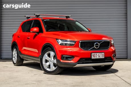 Red 2021 Volvo XC40 Wagon T4 Momentum (Fwd)