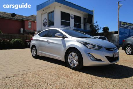 Silver 2014 Hyundai Elantra Sedan Active