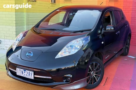 Black 2014 Nissan Leaf Hatchback