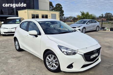 White 2018 Mazda 2 Hatchback Maxx