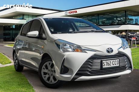 White 2019 Toyota Yaris Hatchback Ascent
