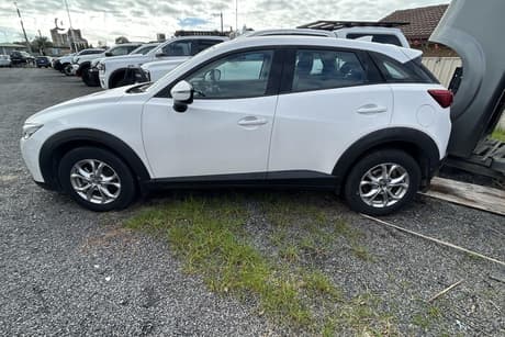 White 2017 Mazda CX-3 SUV MAXX