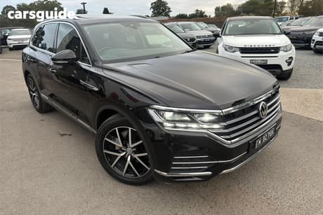 Black 2019 Volkswagen Touareg Wagon Launch Edition