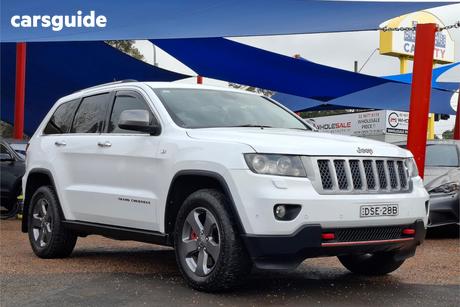 White 2013 Jeep Grand Cherokee Wagon Trailhawk