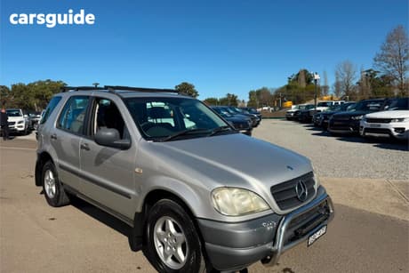 Silver 2001 Mercedes-Benz ML SUV ML270 CDI CLASSIC 4X4