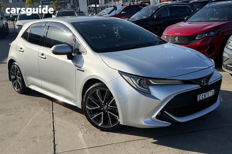 Silver 2019 Toyota Corolla Hatchback Zr (Hybrid)