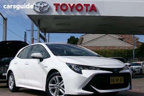 White 2021 Toyota Corolla Hatchback Ascent Sport Hybrid