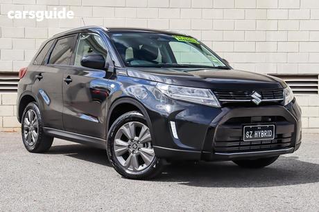 Black 2026 Suzuki Vitara Wagon Turbo Hybrid