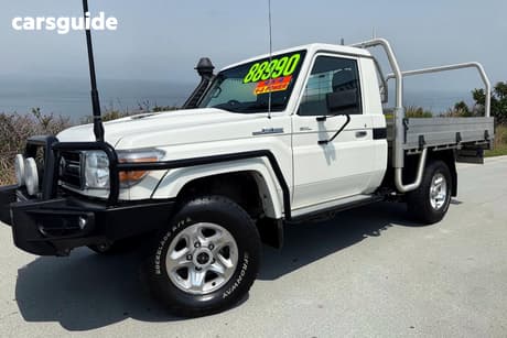White 2019 Toyota Landcruiser Cab Chassis Gxl (4X4)