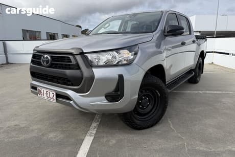 Silver 2022 Toyota Hilux Double Cab Pick Up Sr (4X4)