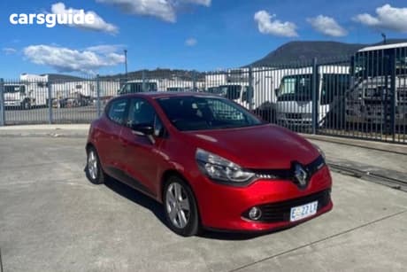 Red 2014 Renault Clio Hatchback Expression