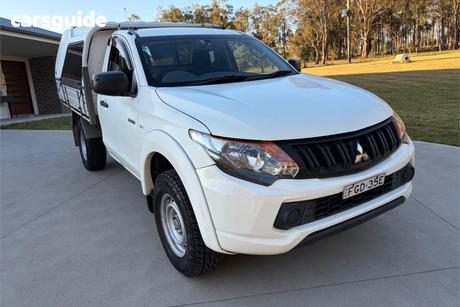 White 2016 Mitsubishi Triton Cab Chassis Glx (4X4)