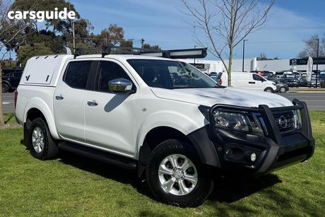 White 2019 Nissan Navara Dual Cab Pick-up St (4X4)