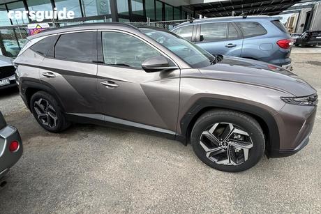 Bronze 2023 Hyundai Tucson Wagon Highlander (Awd)