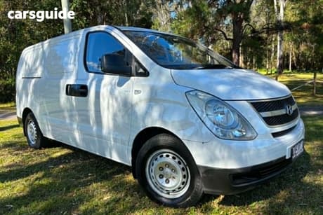 White 2014 Hyundai Iload Van