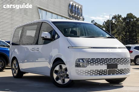 White 2024 Hyundai Staria Wagon