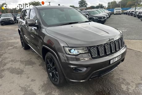 Grey 2019 Jeep Grand Cherokee Wagon Night Eagle (4X4)