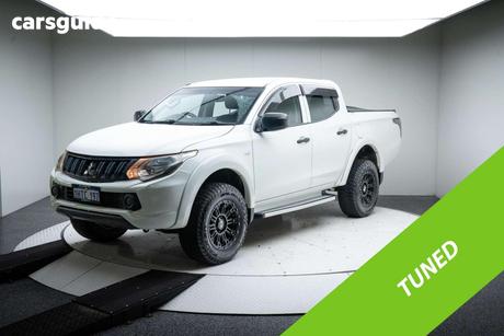 White 2016 Mitsubishi Triton Dual Cab Utility Glx (4X4)