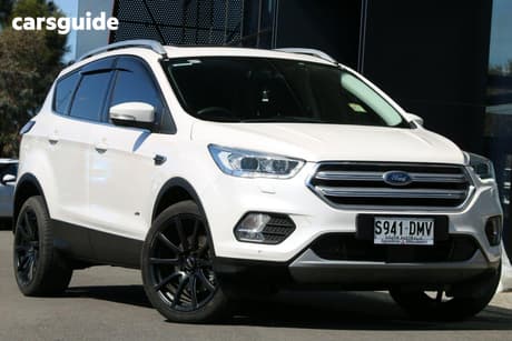 White 2019 Ford Escape Wagon Titanium (Awd)