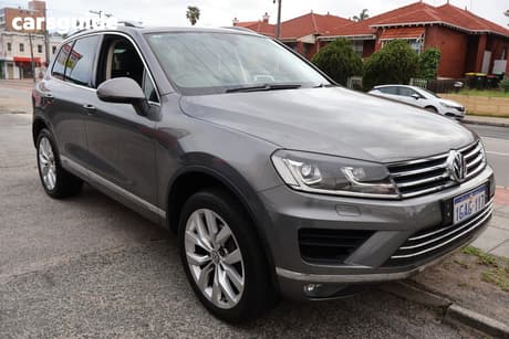 Grey 2016 Volkswagen Touareg Wagon V6 Tdi