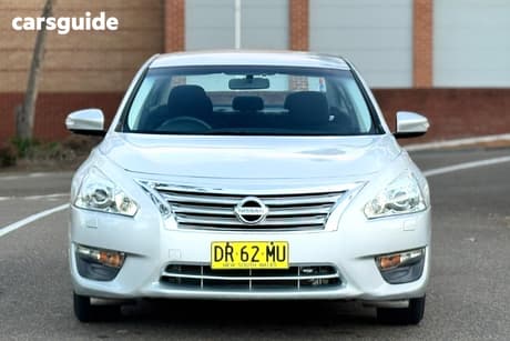 Grey 2016 Nissan Altima Sedan St